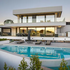https://villa-nueva-andalucia.es-andalucia.com